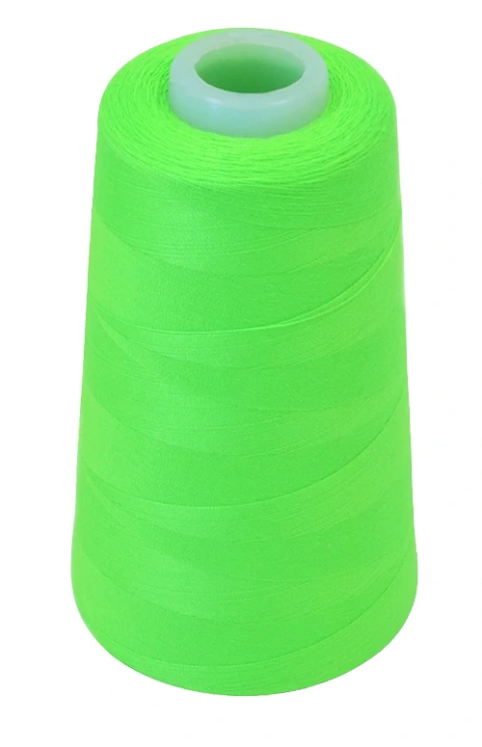cône de fil à coudre vert fluo